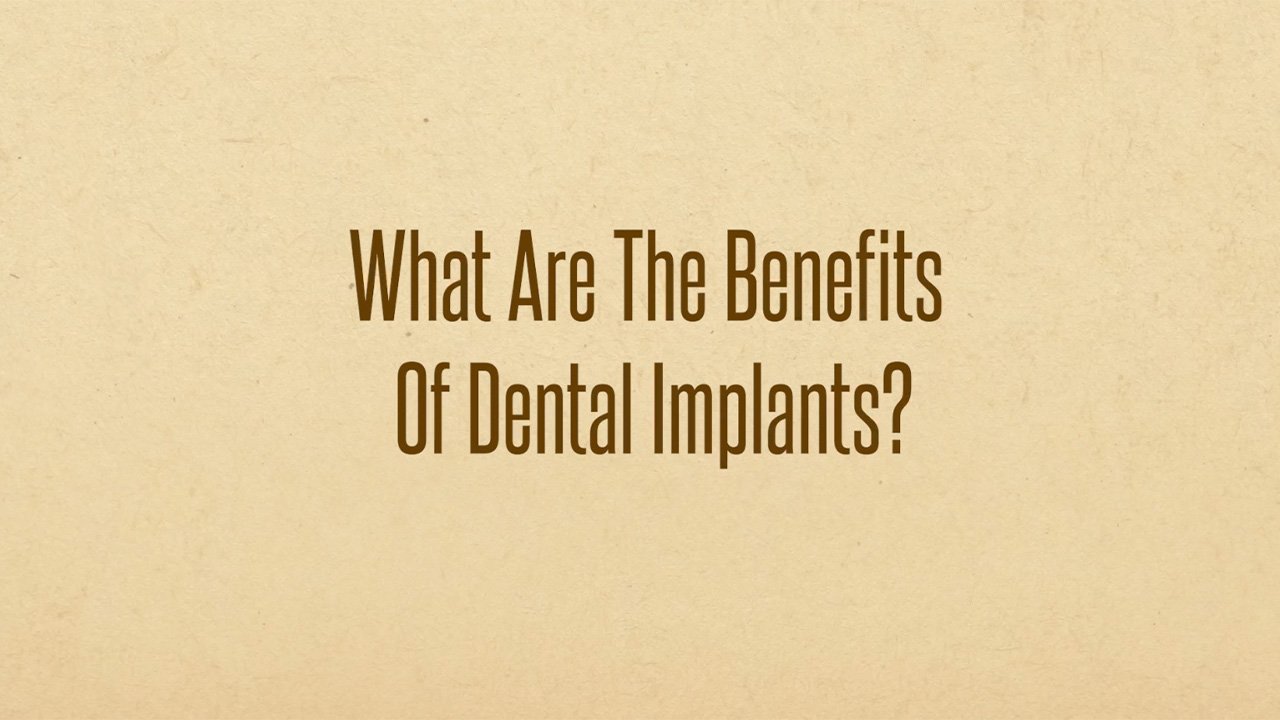 YouTube thumbnail of FAQ by Doctor William Negreiros about the benefits of dental implants.
